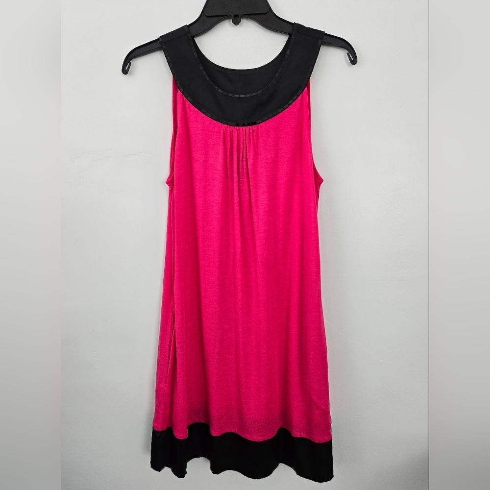 Express Y2K fuchsia black trim sleeveless mini-length shift Dress. Size Medium.